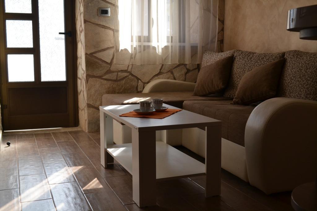 Lanterna Apartments كوتور الغرفة الصورة