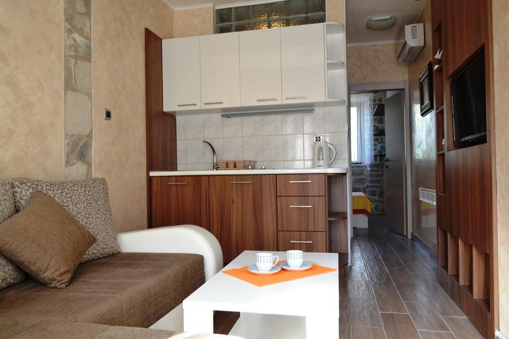 Lanterna Apartments كوتور الغرفة الصورة