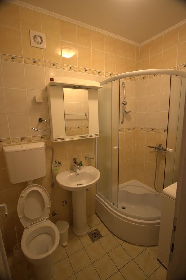 Lanterna Apartments كوتور المظهر الخارجي الصورة
