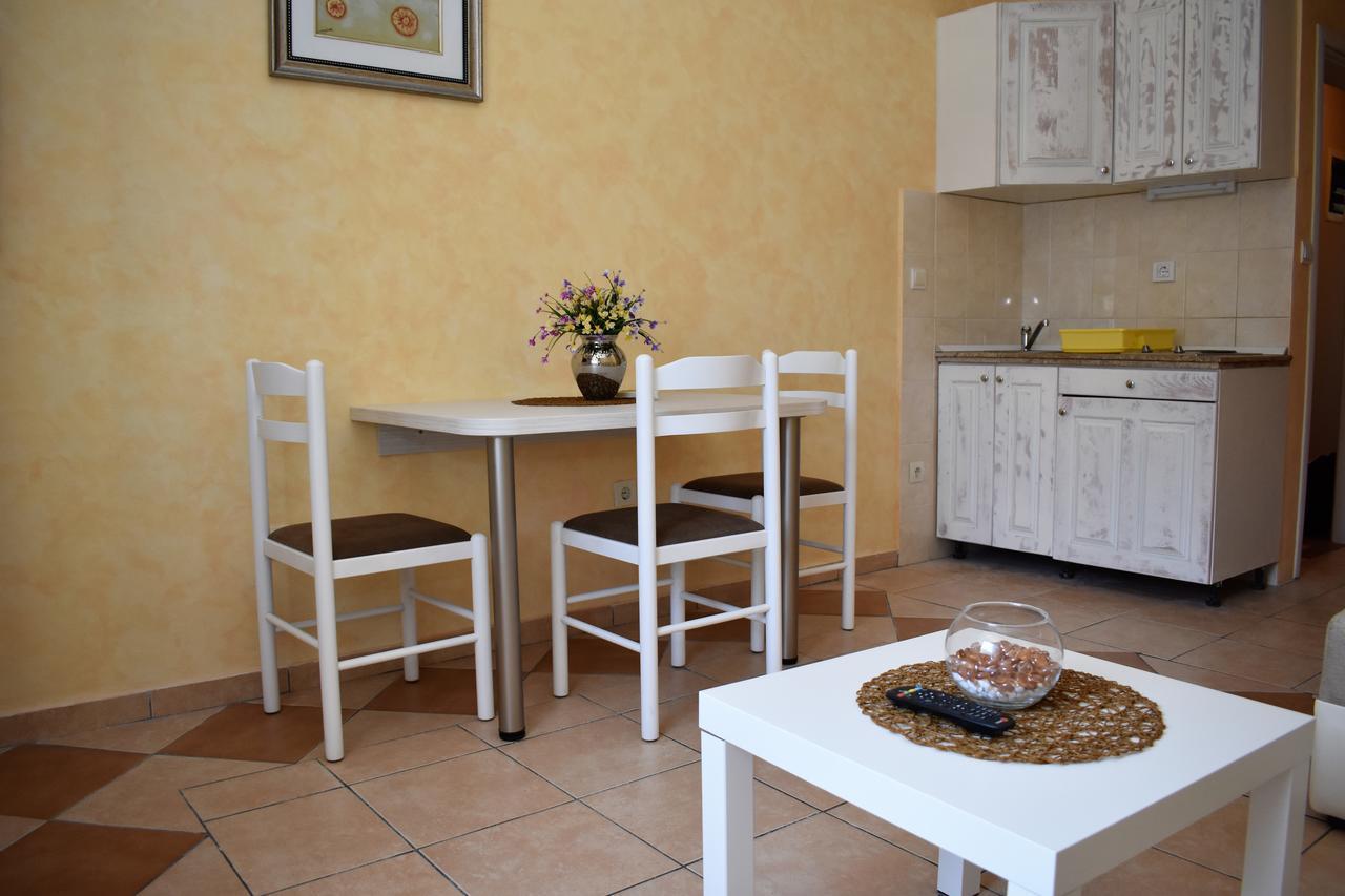 Lanterna Apartments كوتور المظهر الخارجي الصورة